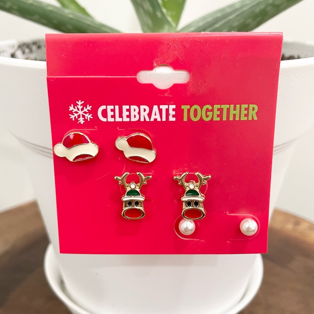 NWT Santa hat, reindeer, and pearl stud earrings three pairs included